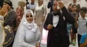 She seemed to dislike the bride's appearance.