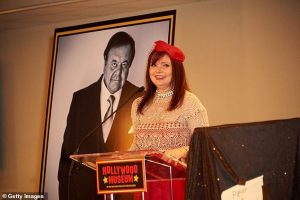 Dee Dee made an emotional revelation about how Sorvino entertained employees and patients at the Mayo Clinic in Florida