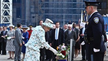 How Queen Elizabeth Broke A 600-Year-Old Royal Custom As A Result Of