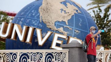 Mom Shocks Internet By Spending Over $1,000 On Family Day At Theme Park