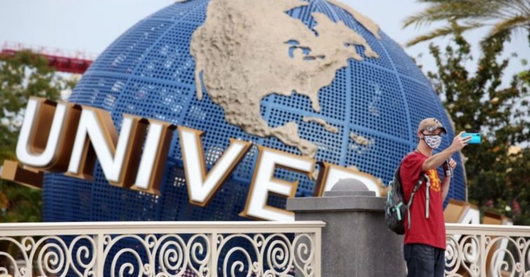 Mom Shocks Internet By Spending Over $1,000 On Family Day At Theme Park