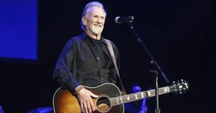 Fans Led The Tributes When 86-Year-Old Kris Kristofferson Revealed Shocking News