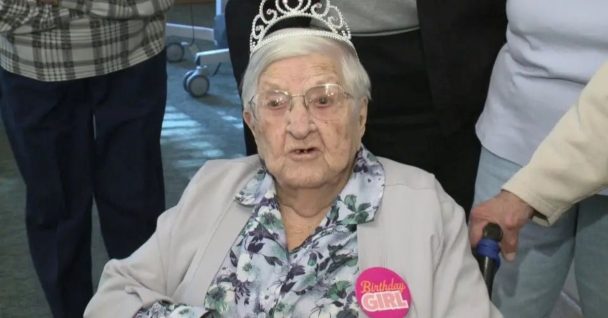 America's Oldest Person, Bessie Hendricks Of Iowa, Dies In Lake City At Age 115
